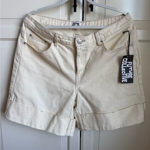 NWT Future Collective Cream Denim Shorts. Oversized Fit. Size 12.